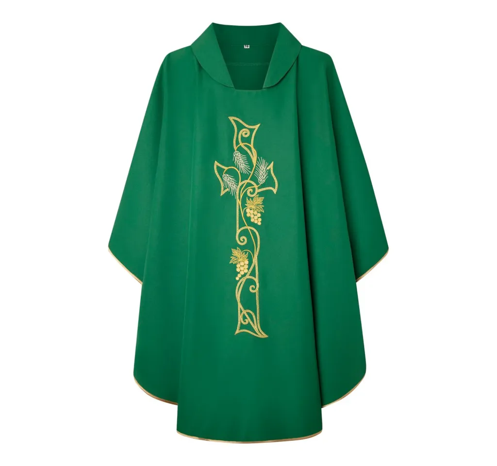 [1210] Casulla de sacerdote bordada