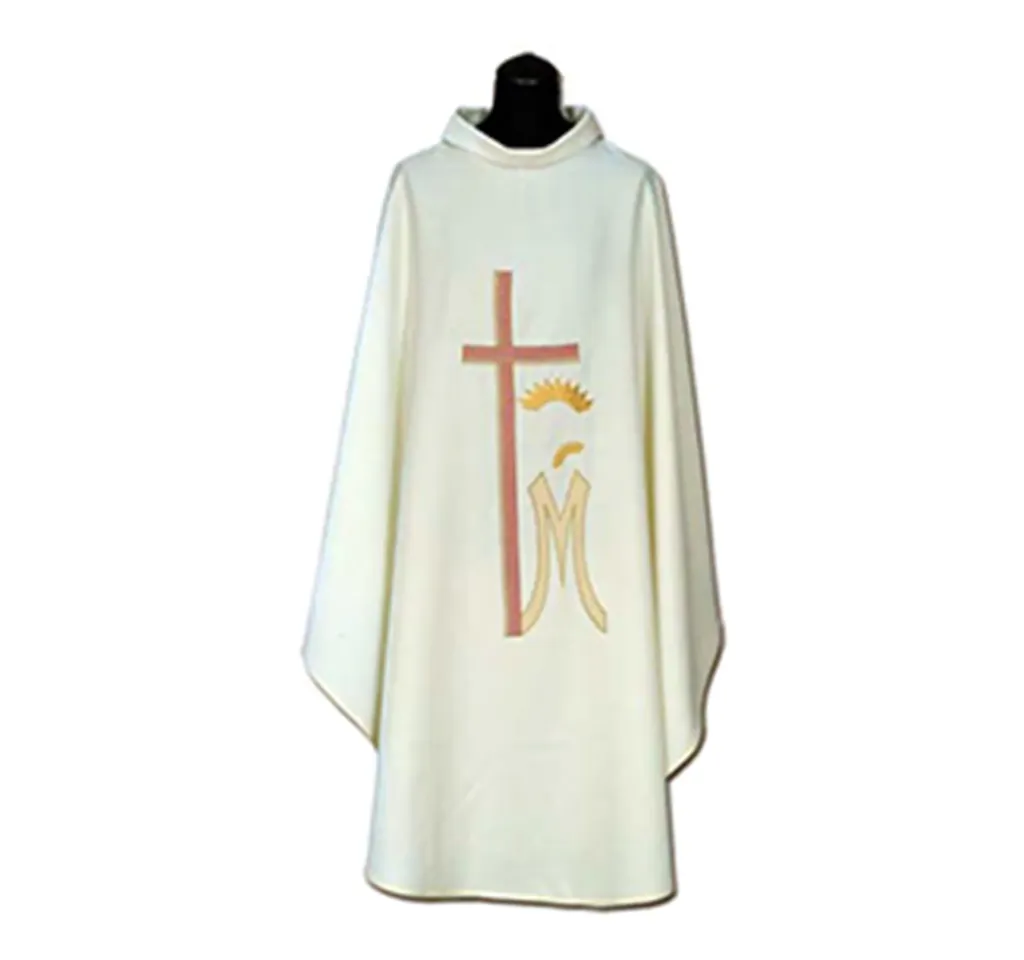 Casulla de sacerdote bordada