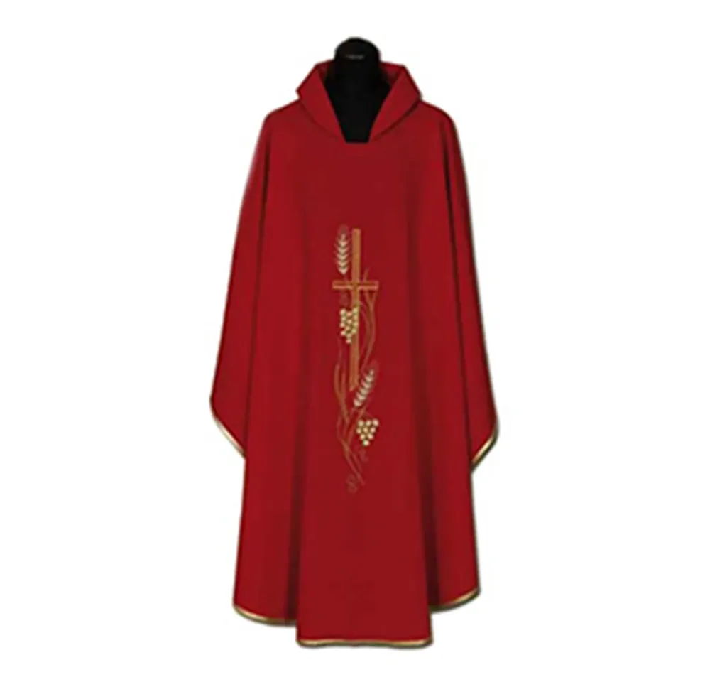 Casulla de sacerdote bordada