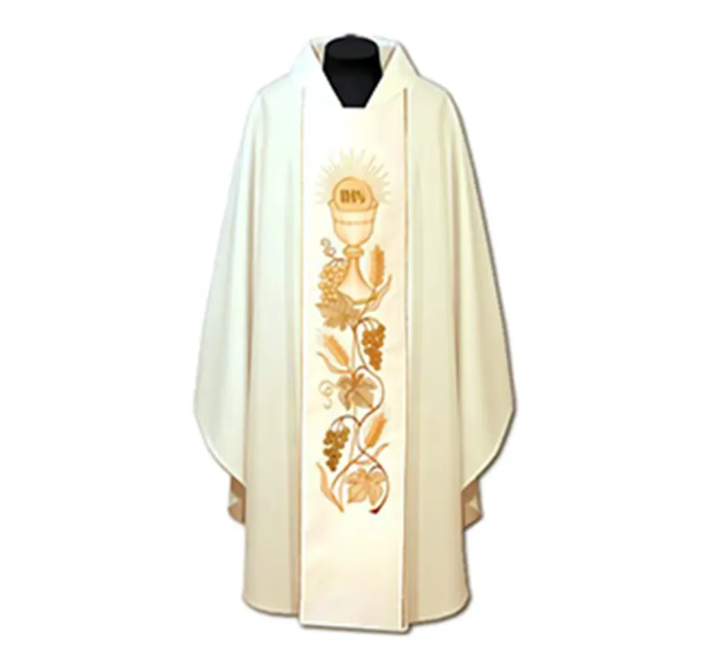 Casulla de sacerdote bordada