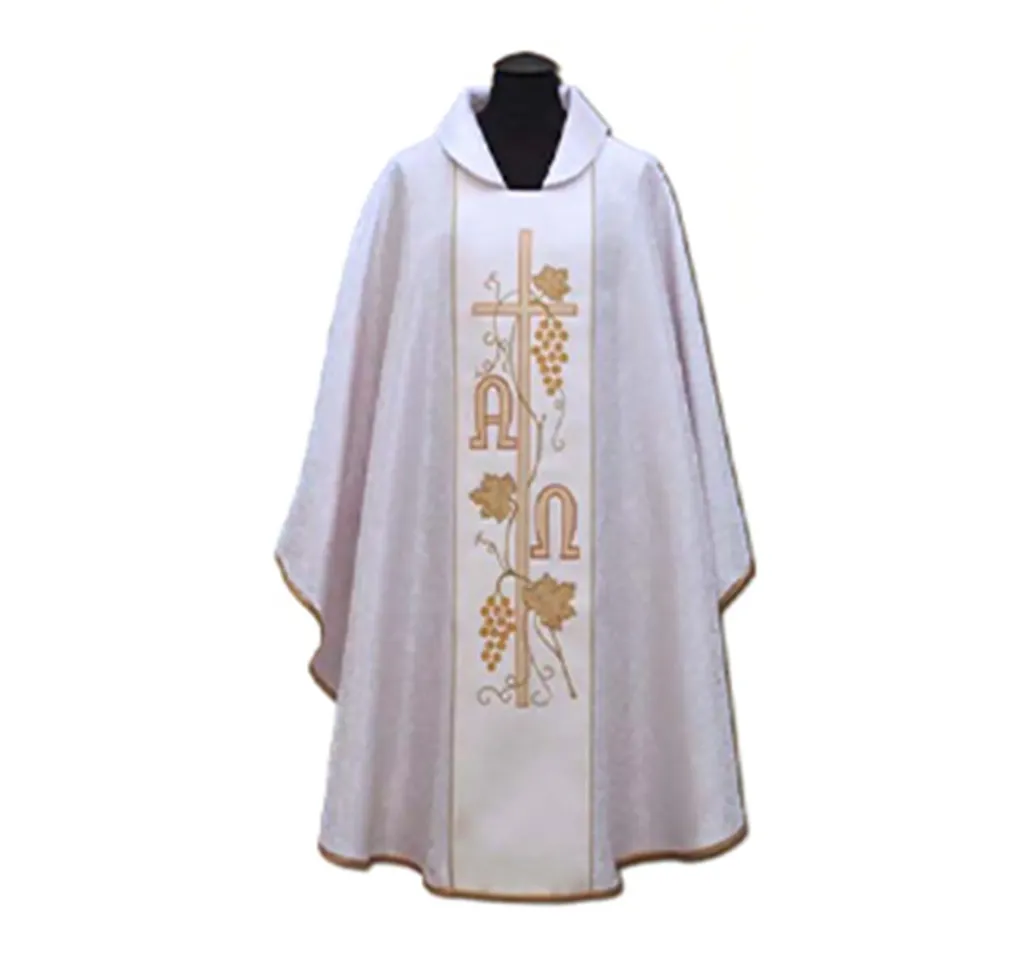 Casulla de sacerdote bordada