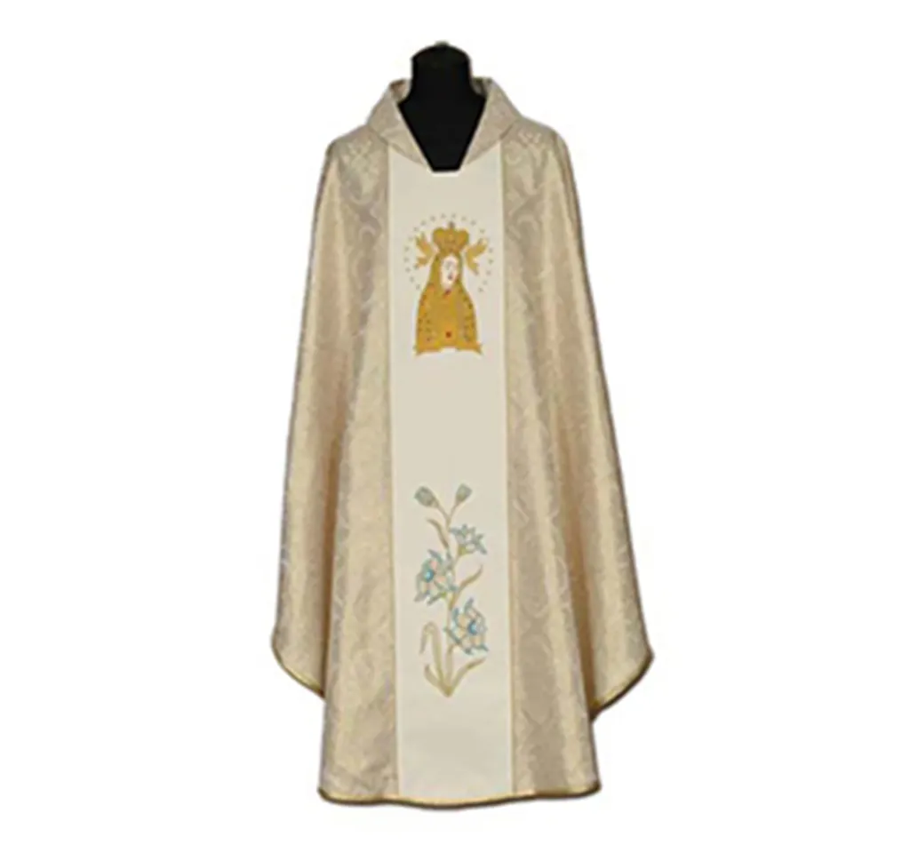 Casulla de sacerdote bordada