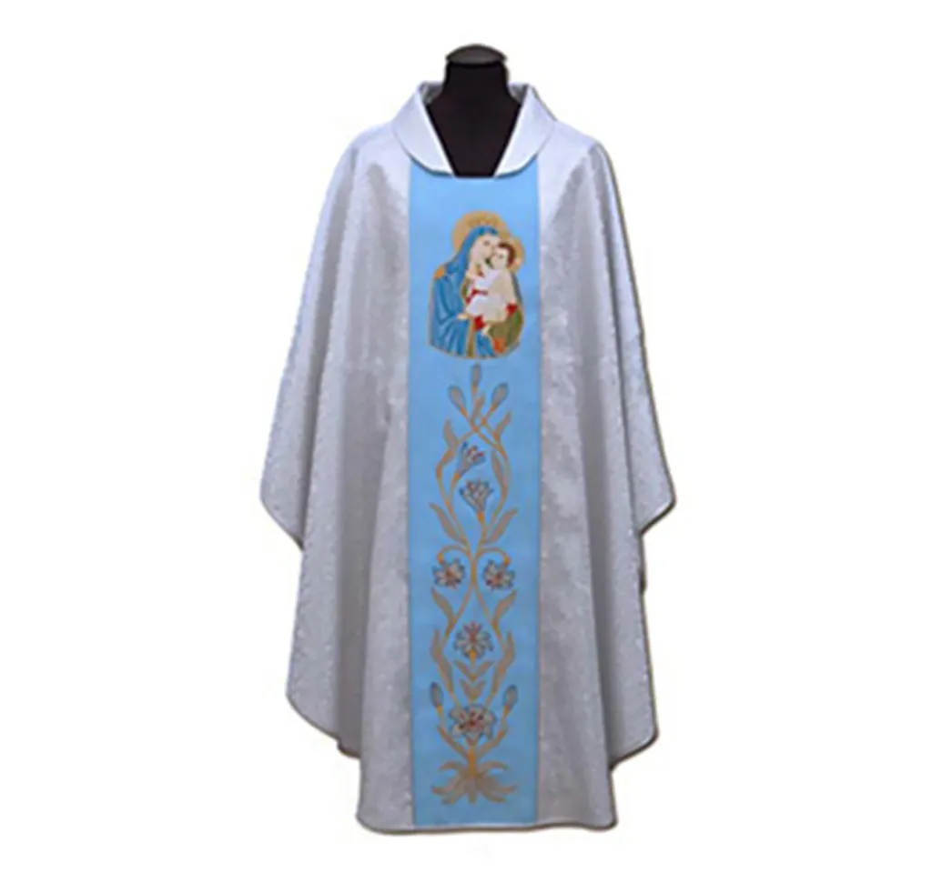 Casulla de sacerdote bordada