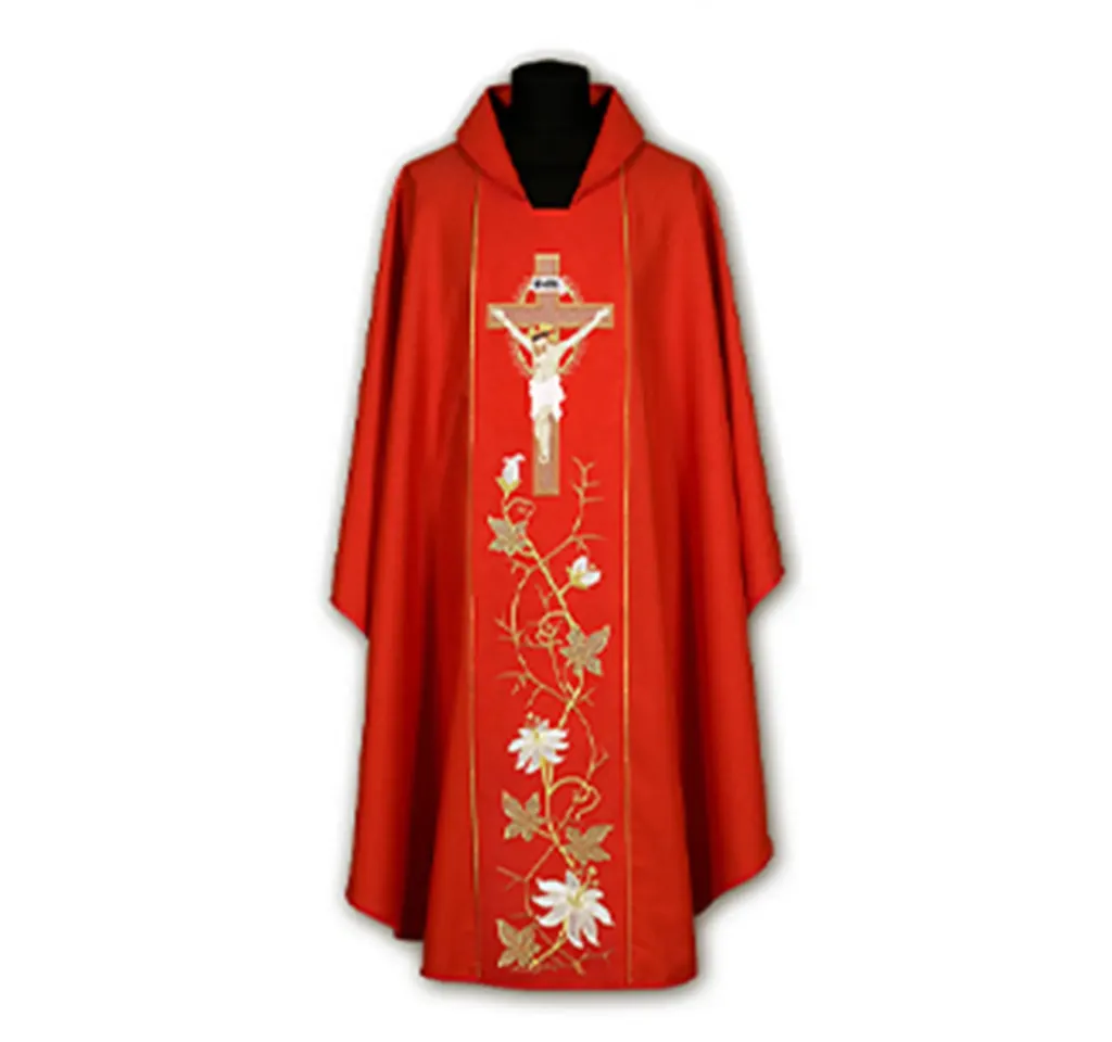Casulla de sacerdote bordada
