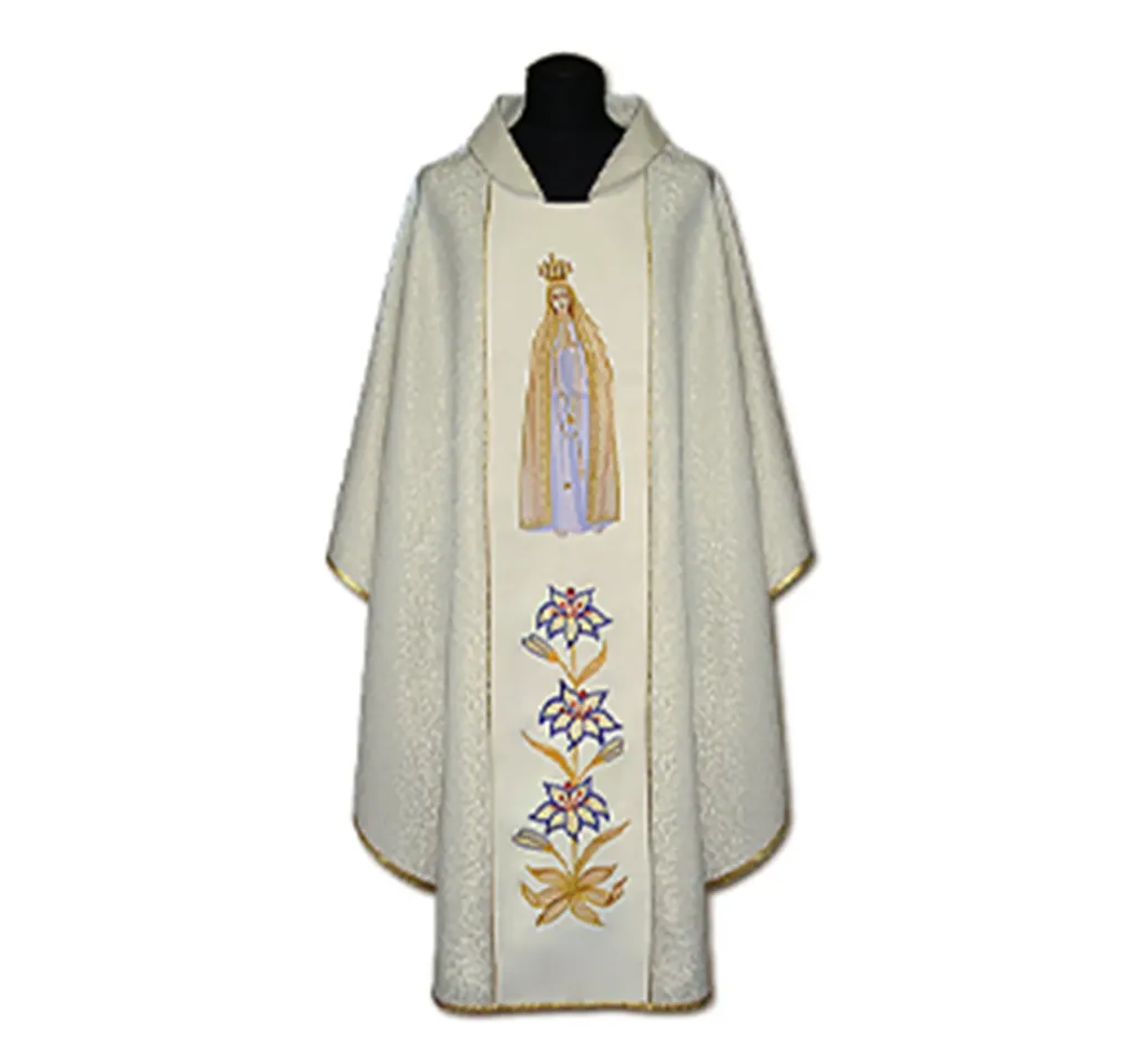 Casulla de sacerdote bordada
