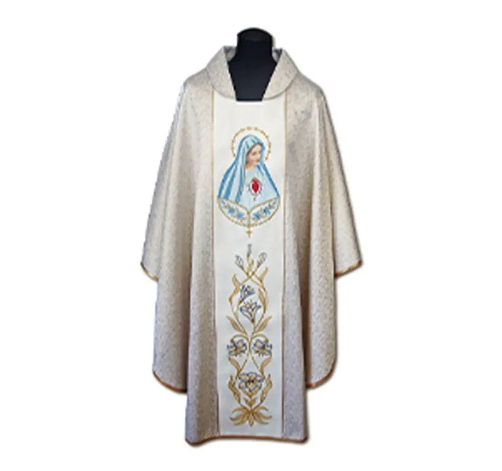 Casulla de sacerdote bordada