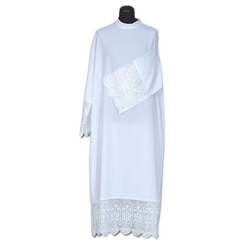 Alba sacerdote puntilla