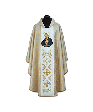 Casulla de sacerdote bordada