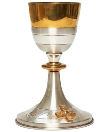 Cáliz martillado de plata satinada