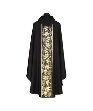 Casulla de sacerdote negra