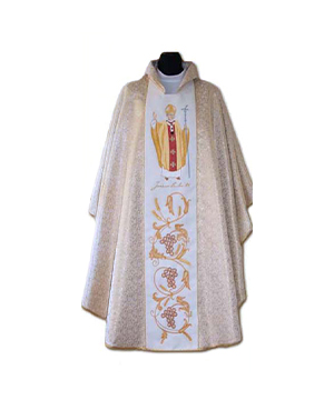 Casulla de sacerdote bordada