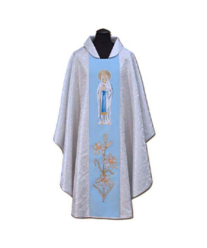 Casulla de sacerdote bordada